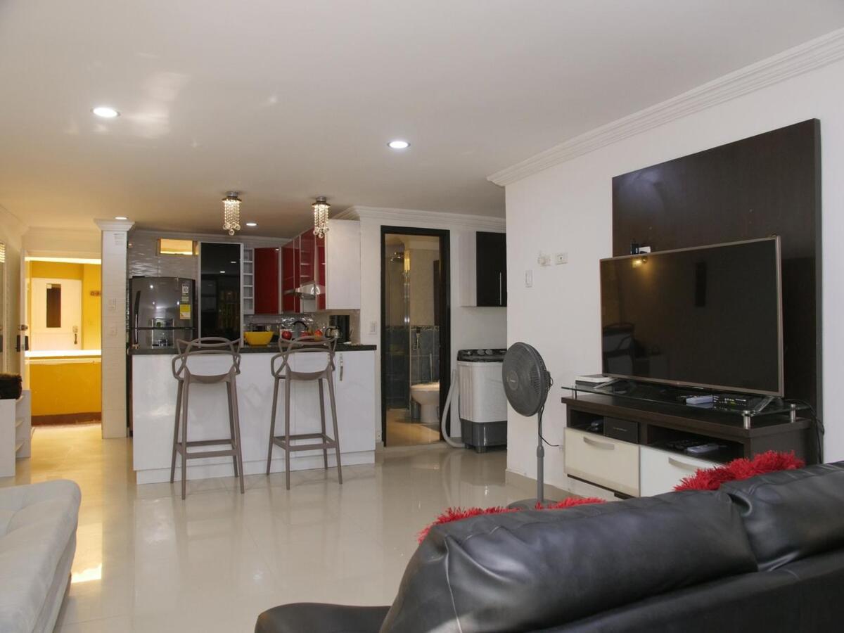Historic 2br Apartment *